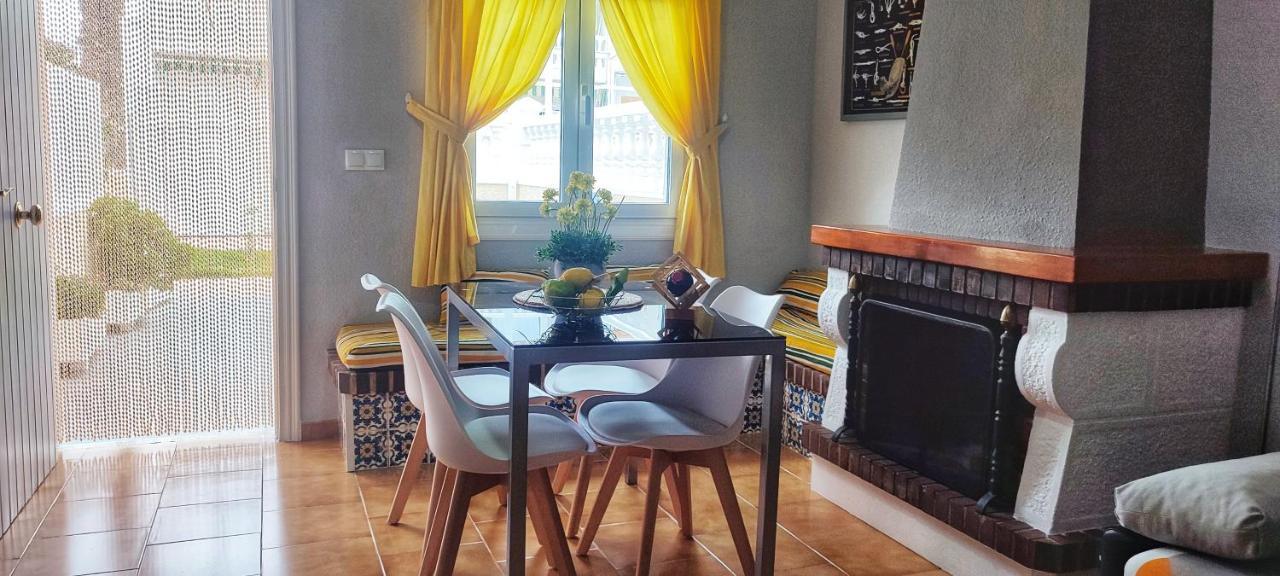 Deluxe Urbanización Privada En Playa Con Piscina, Totalmente Equipado