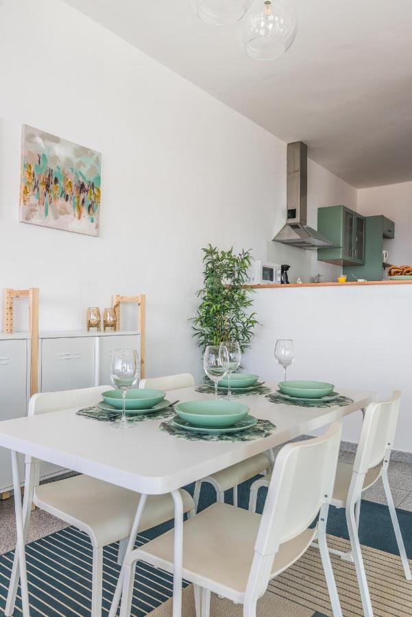 Home2book Lovely Beachfront Apartamento Arinaga