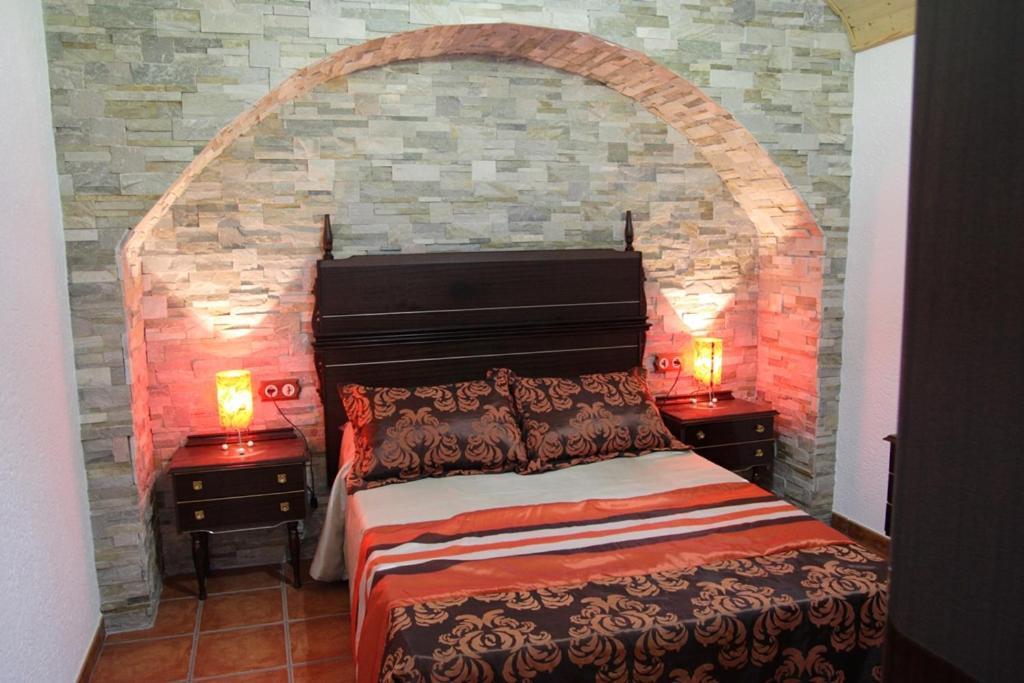 Cuevas Chimeneas Apartment Guadix