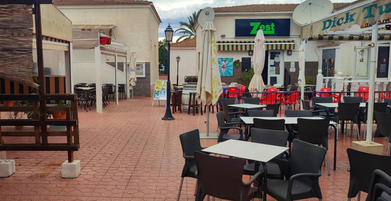 Deluxe Urbanización Privada En Playa Con Piscina, Totalmente Equipado Сasa de vacaciones