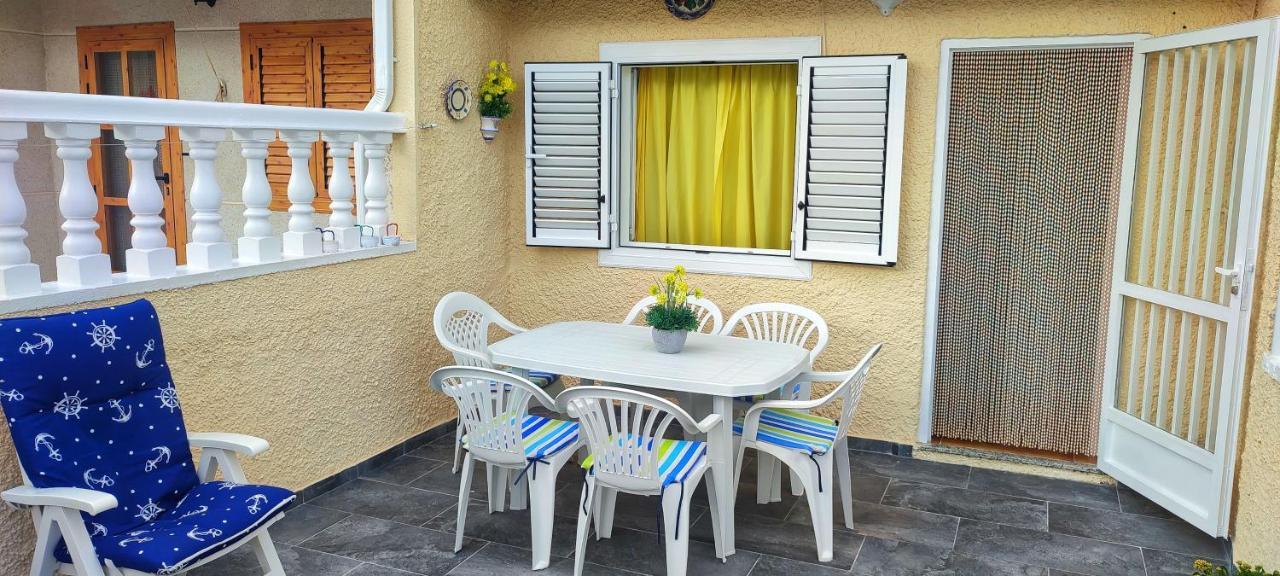 Deluxe Urbanización Privada En Playa Con Piscina, Totalmente Equipado