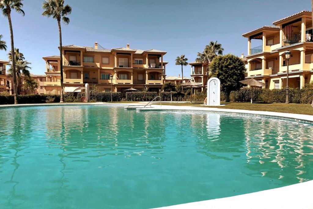 Novo Sancti Petri, La Barrosa, 2 Beds By Chiclana Dreams *