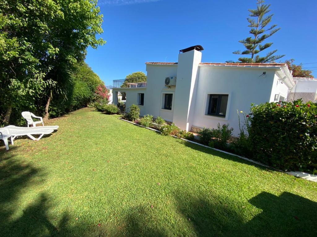 Villa Luxury Levitos- San Pedro, *