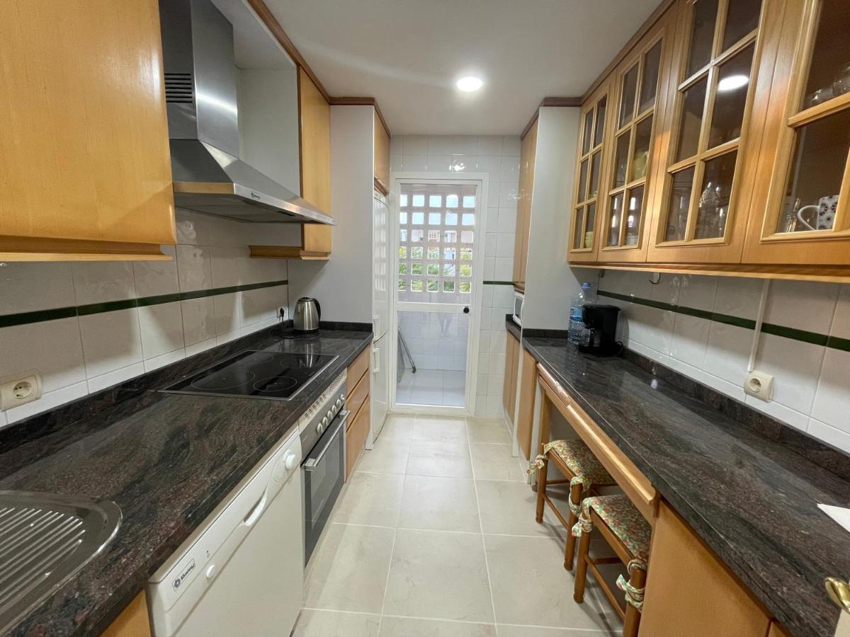 сozy 2 Bedroom In Area Of Apartamento *