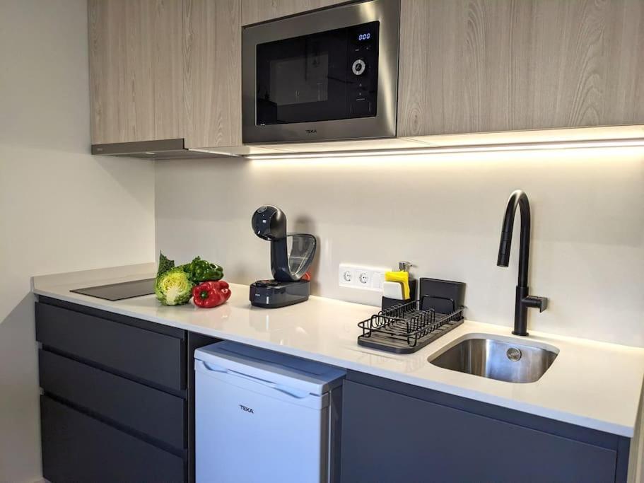 Apartamento Fira 8 A 1min Del Metro Y Centro 15min
