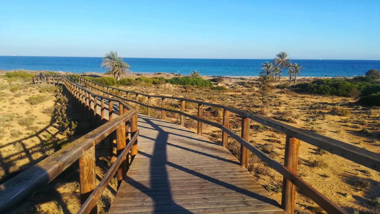 Deluxe Urbanización Privada En Playa Con Piscina, Totalmente Equipado Сasa de vacaciones Gran Alacant