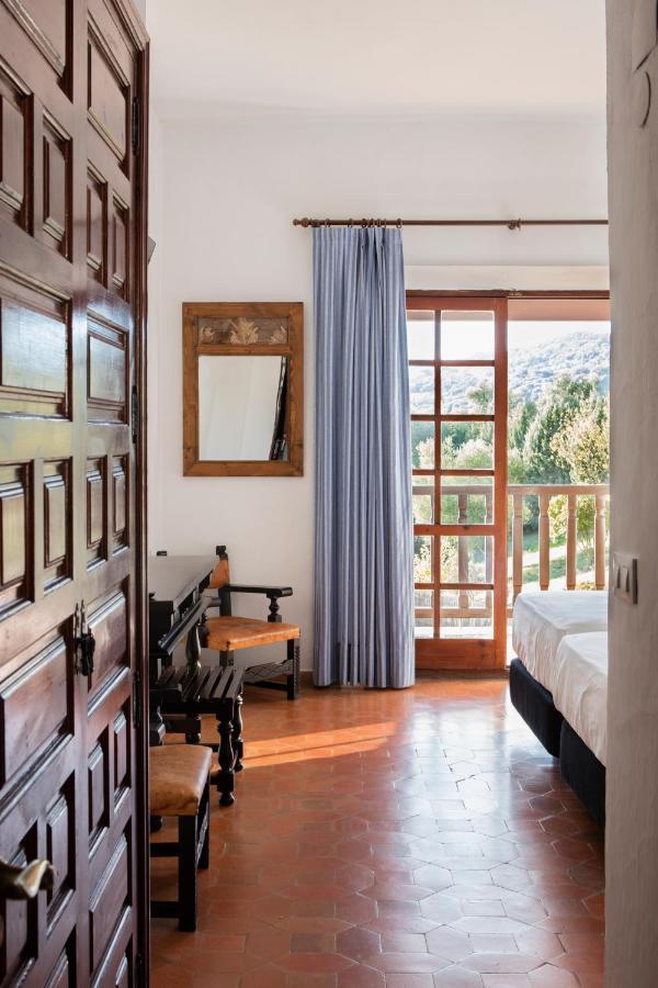 Hotel Tugasa Truchas