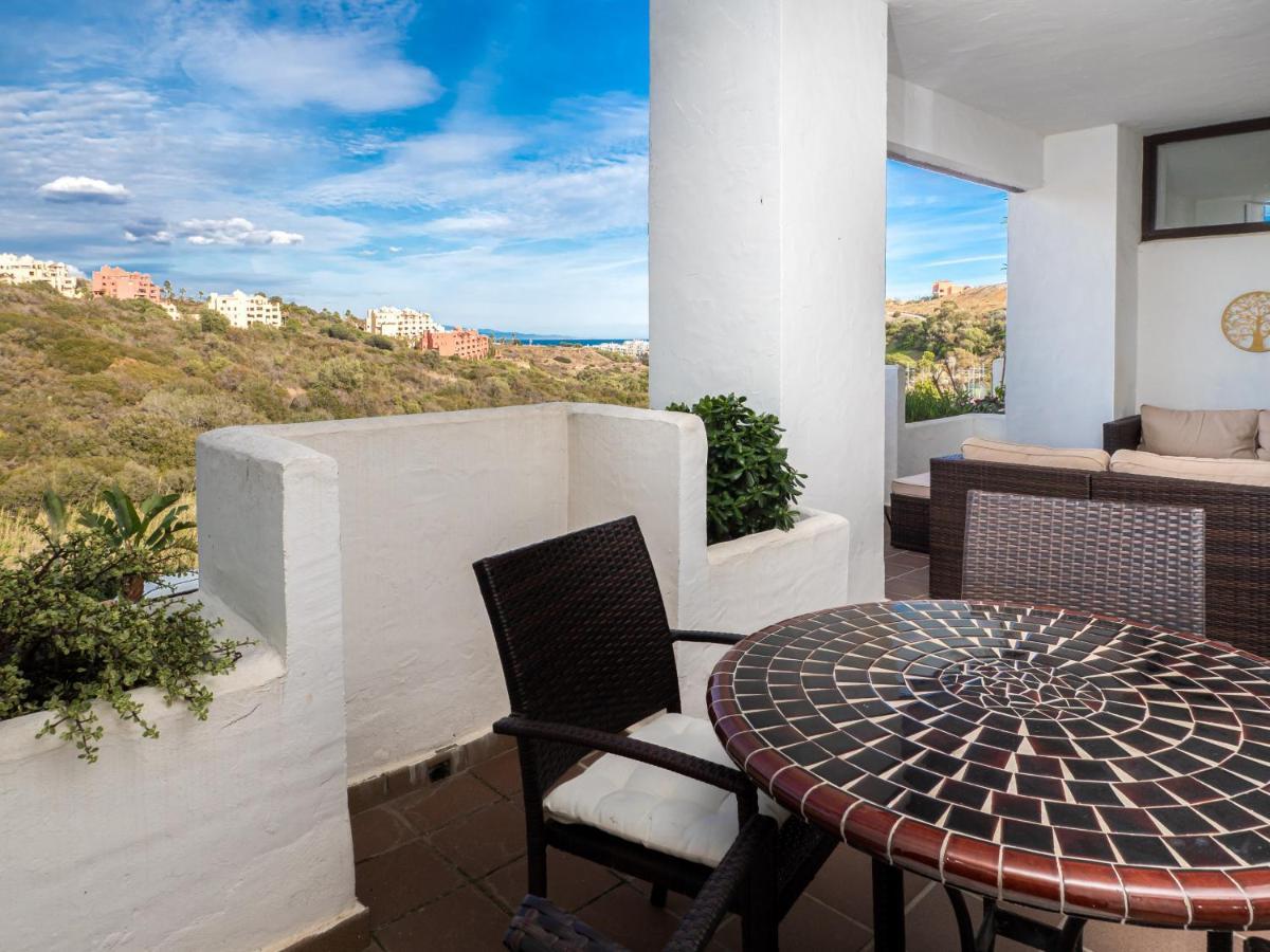 2147-beautiful 2 Bedrooms With Sea View