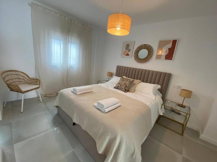 Apartamento Stylish Seaside 3 Bed With Terrace + Sea View