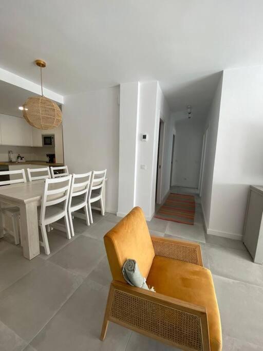 Stylish Seaside 3 Bed With Terrace + Sea View * Benalmádena