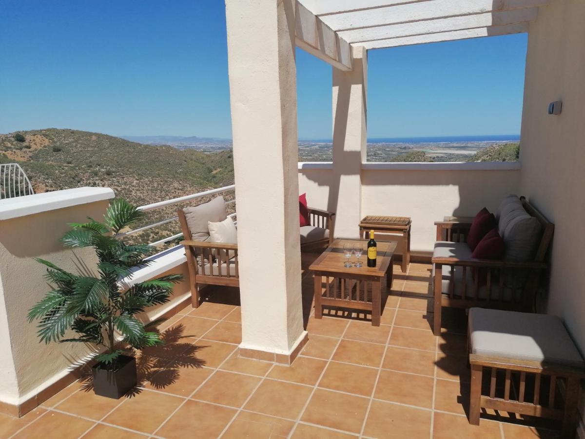 Сasa de vacaciones Exquisite Modern 2-bed House In El Pinar De *
