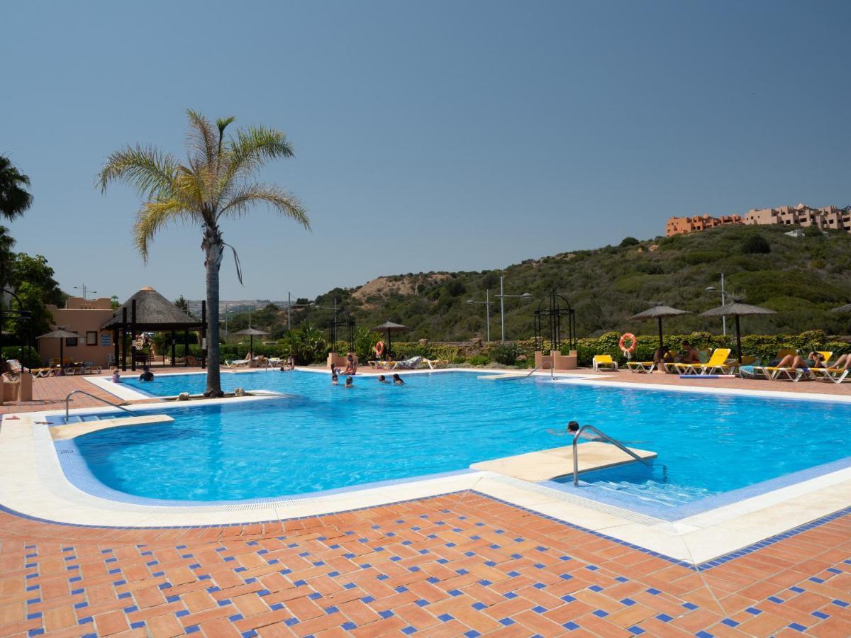 2147-beautiful 2 Bedrooms With Sea View *