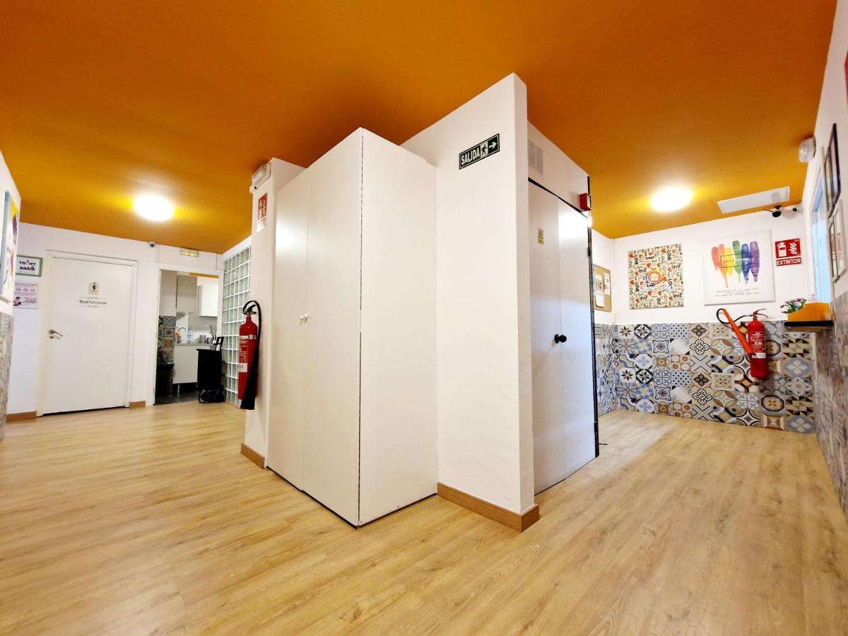 Hostel Arc House *