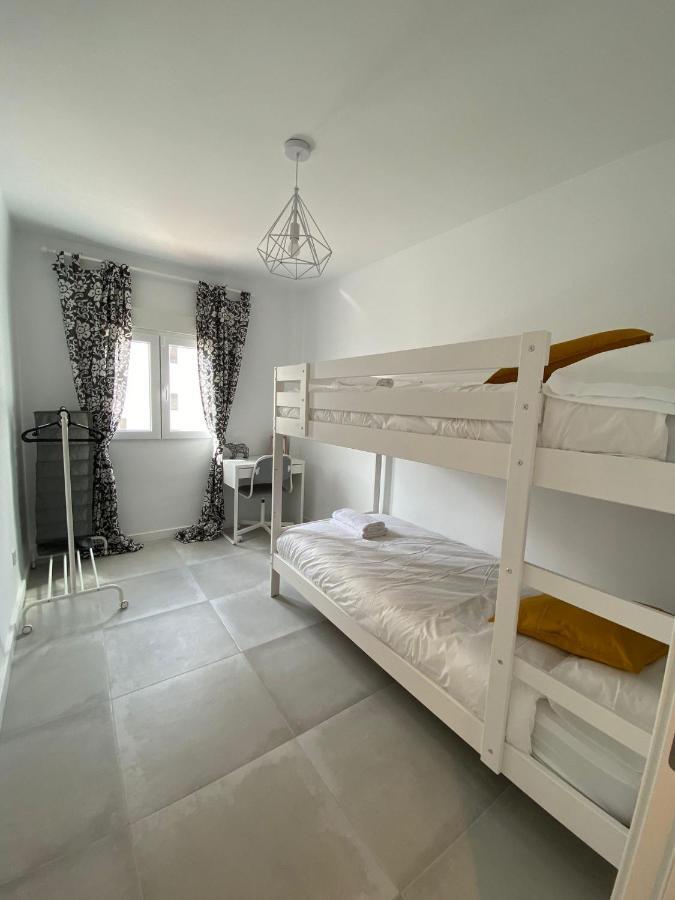 Stylish Seaside 3 Bed With Terrace + Sea View Benalmádena