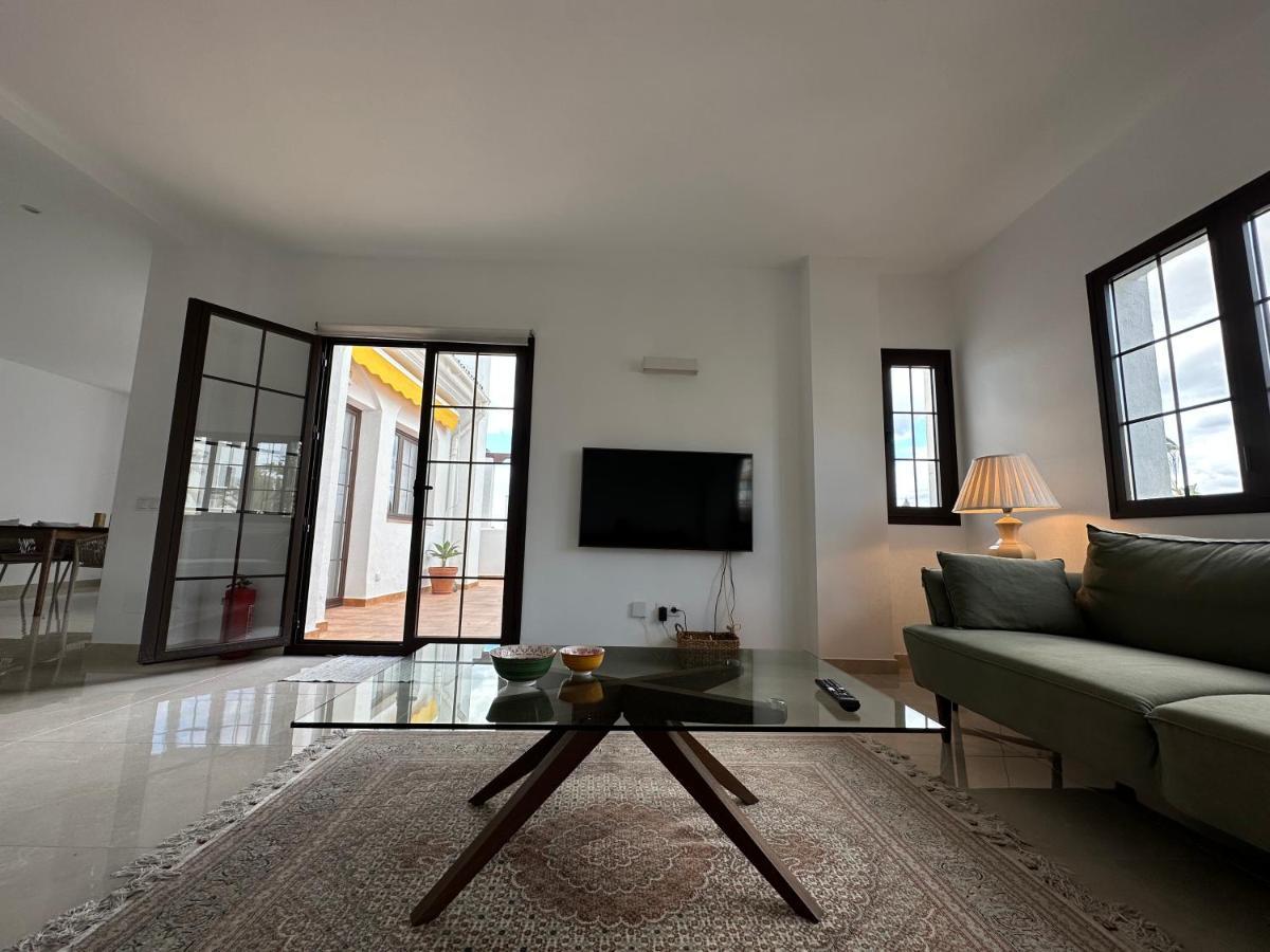 Aldea Blanca Elegant Penthouse In Puerto Banus *