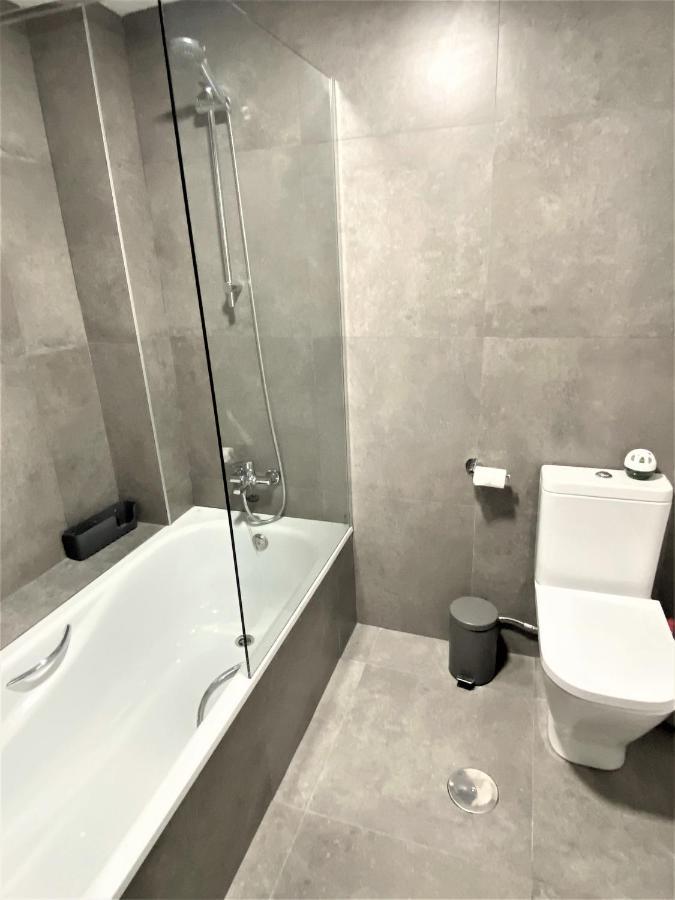 Apartment Prestigious With Seaview In *