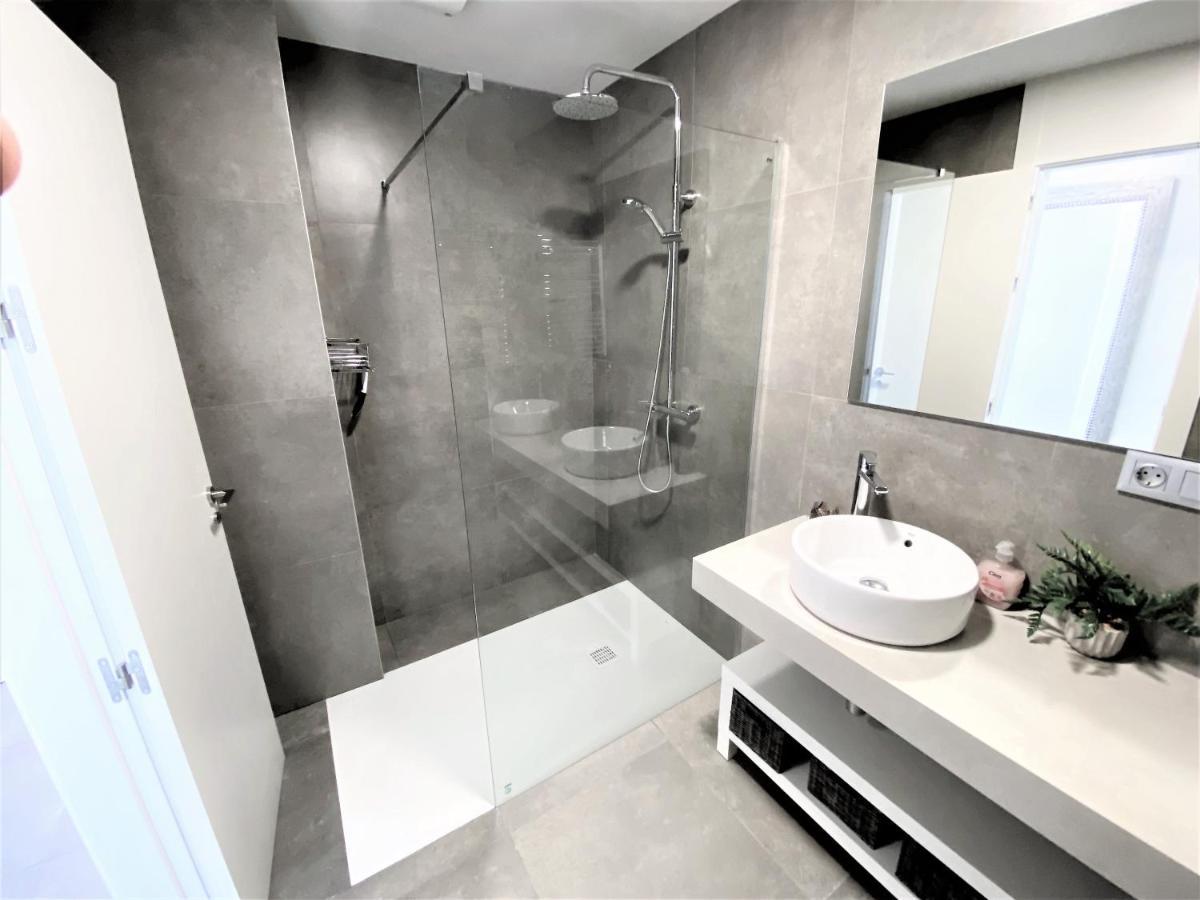 Apartment Prestigious With Seaview In *