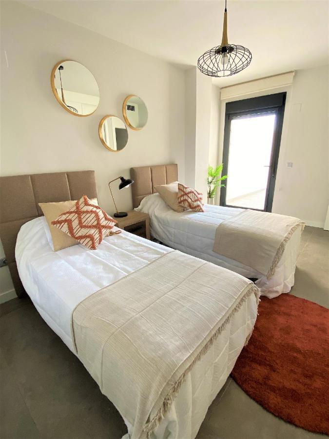Apartment Prestigious With Seaview In *