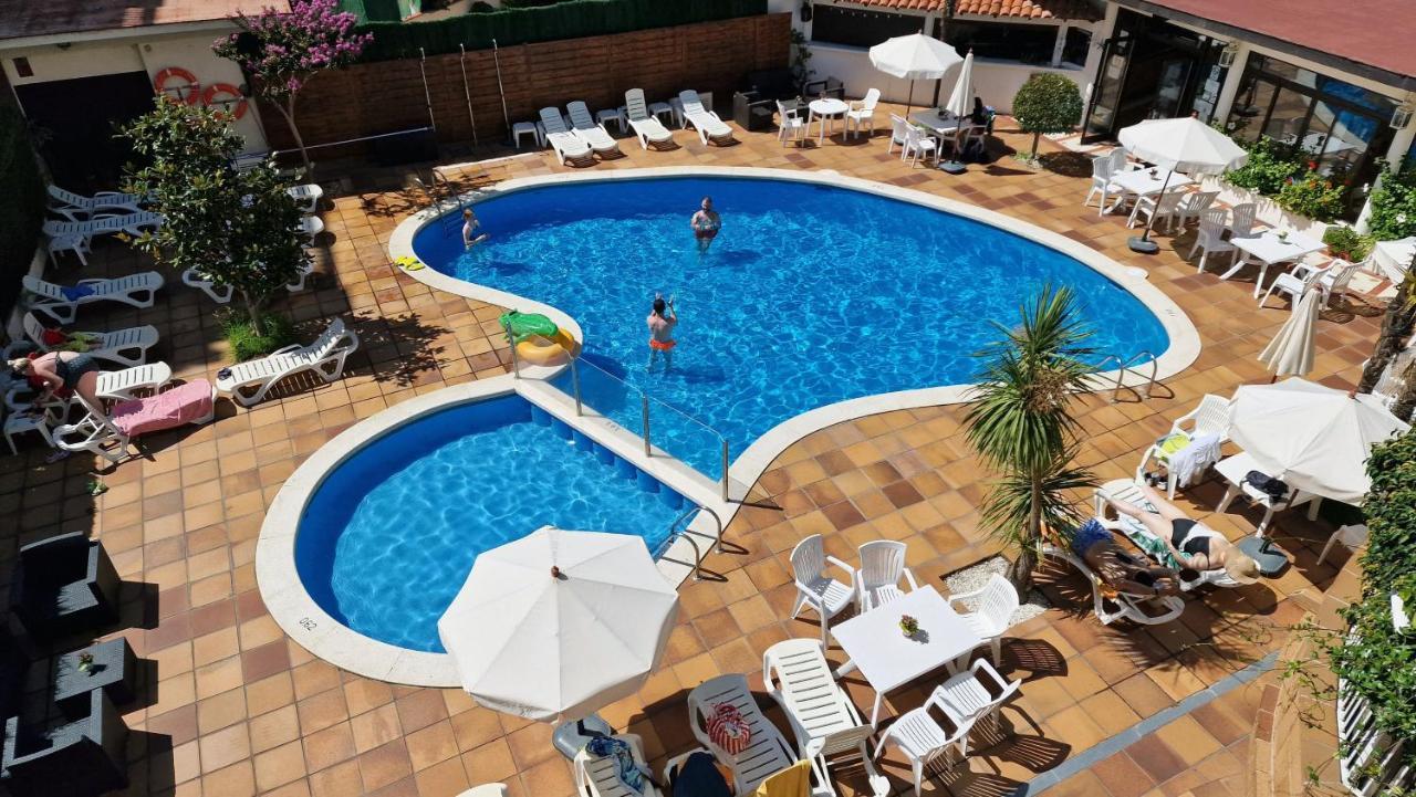 Mireia Hotel