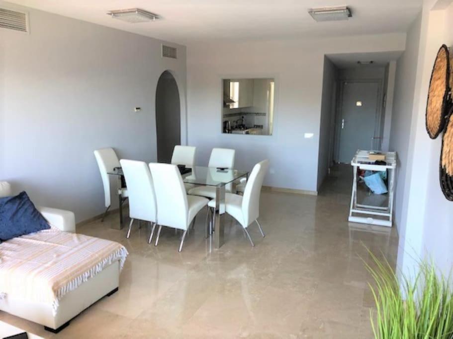 Duquesa - Superb Sea Views & Overlooking Pool Apartment Manilva