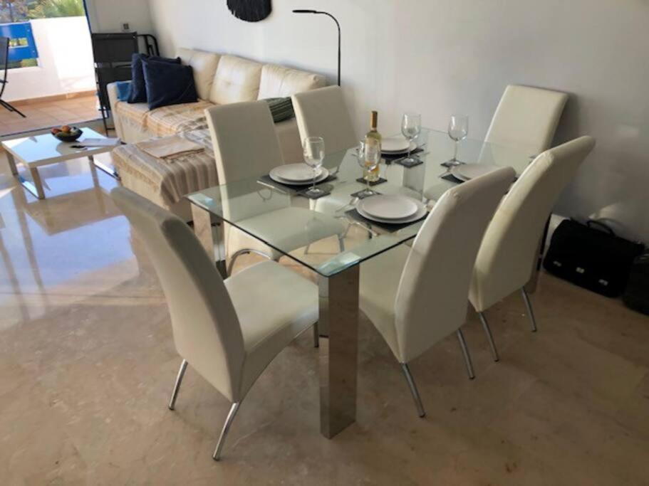 Duquesa - Superb Sea Views & Overlooking Pool * Manilva