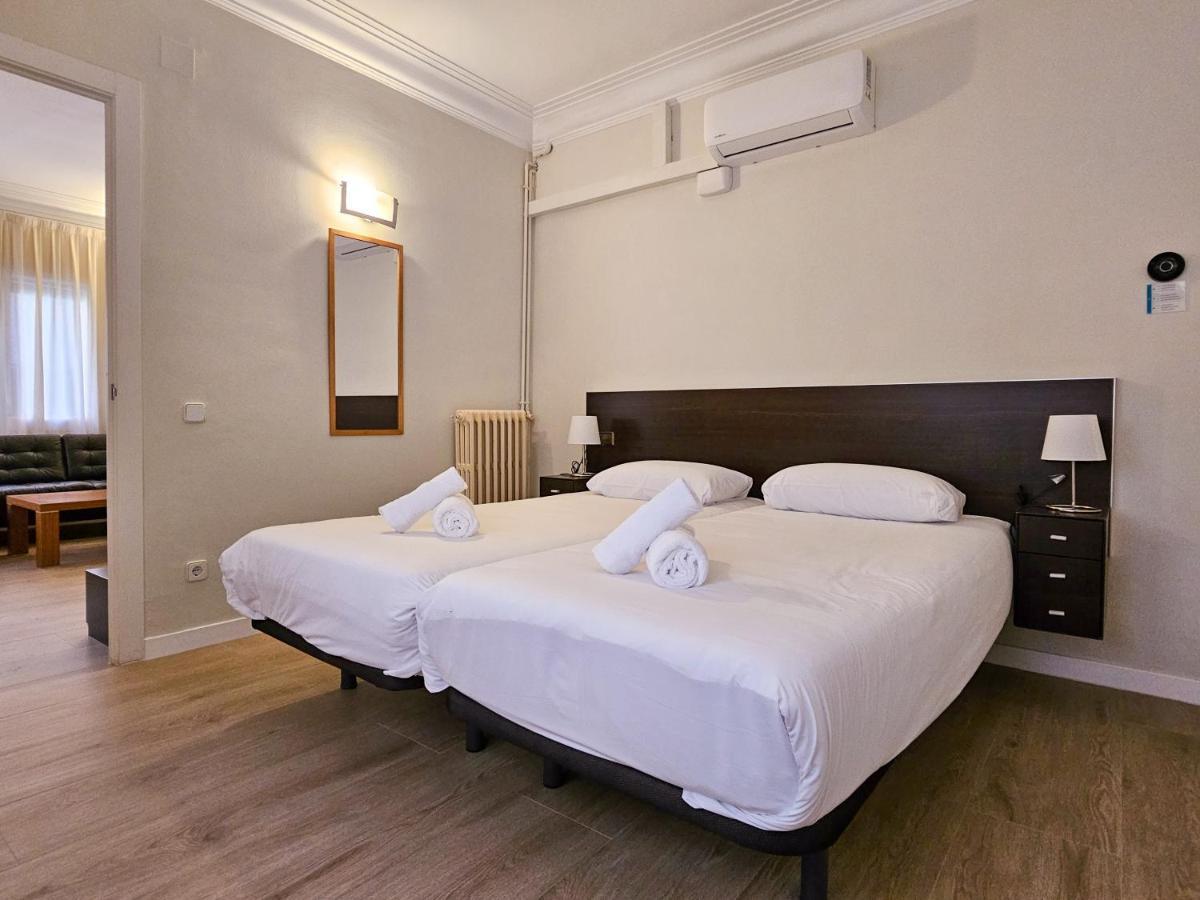 Classbedroom Park Gueell Apartment Barcelona