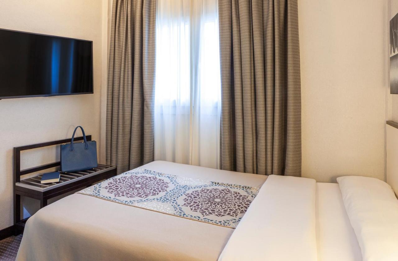 Hotel Maciá Plaza Granada