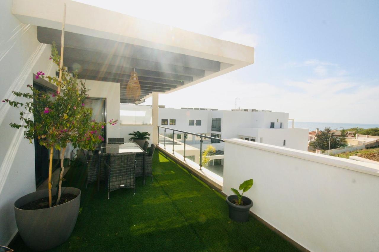 Atico Con Piscina, Golf, Vistas Al Mar Apartamento Torre de Benagalbon