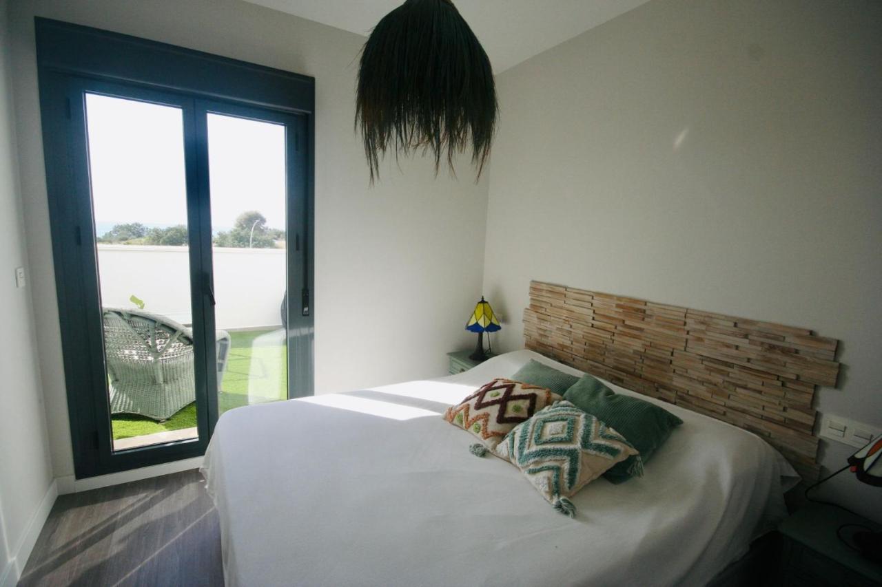 Atico Con Piscina, Golf, Vistas Al Mar