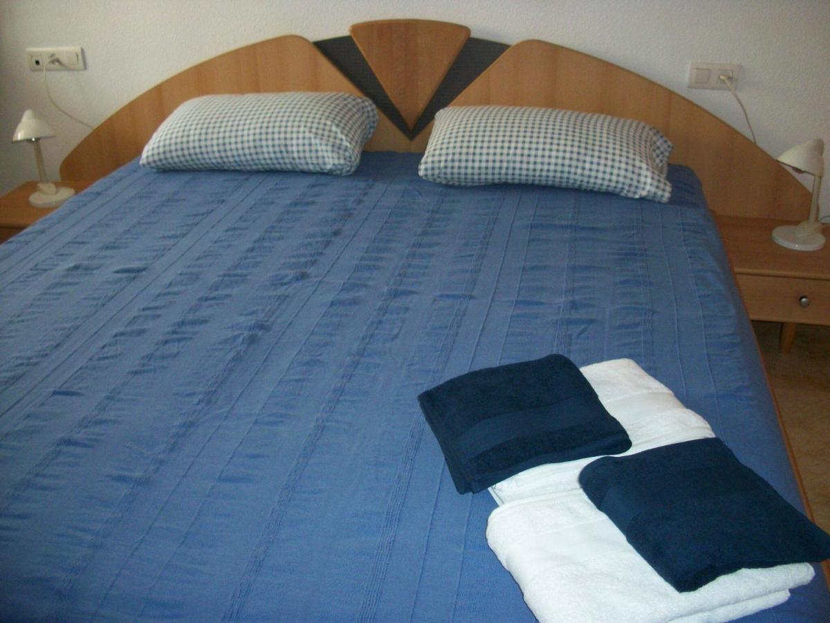 1 Bedroom Penthouse On Front Line Of The Roquetas de Mar