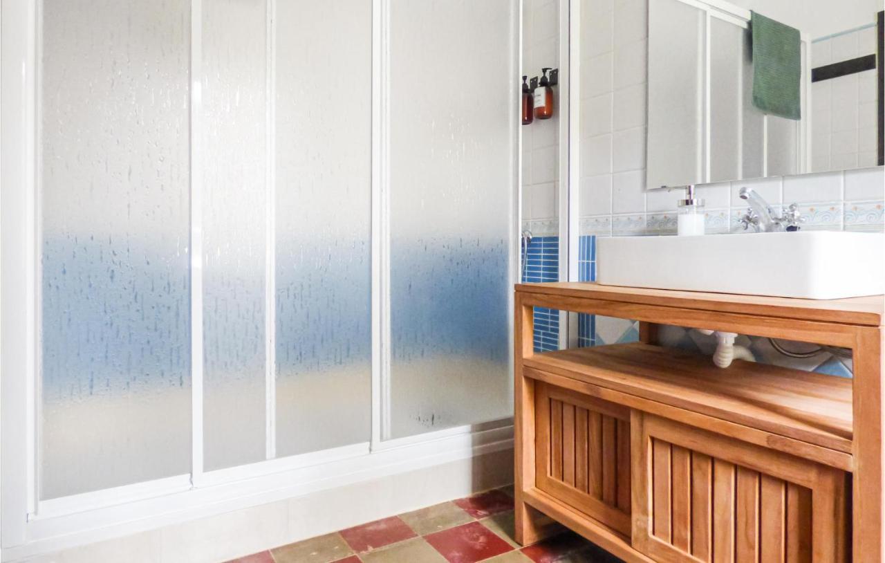 Beautiful In With Kitchen * La Nava