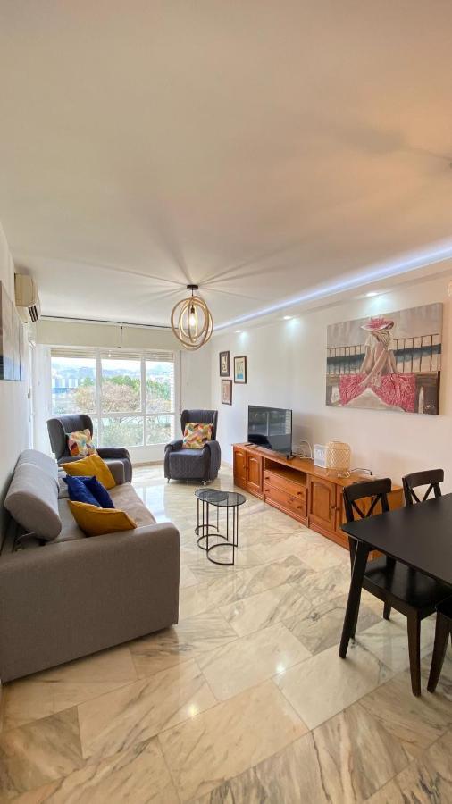 Playa Huelin Apartamento Malaga