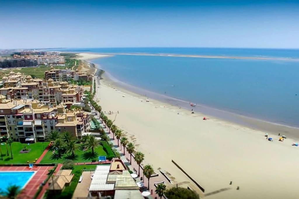 Apartment Centro De Ayamonte. Junto Al Rio Guadiana Y Nuevo Puerto Deportivo. *