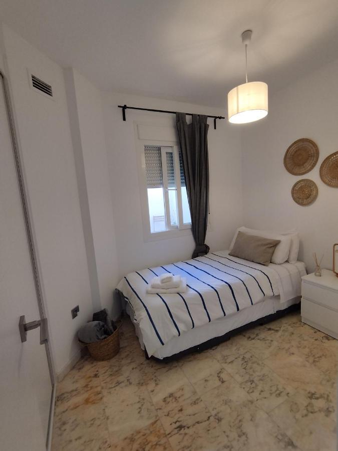 Rent4 Malaga Lyli Apartment