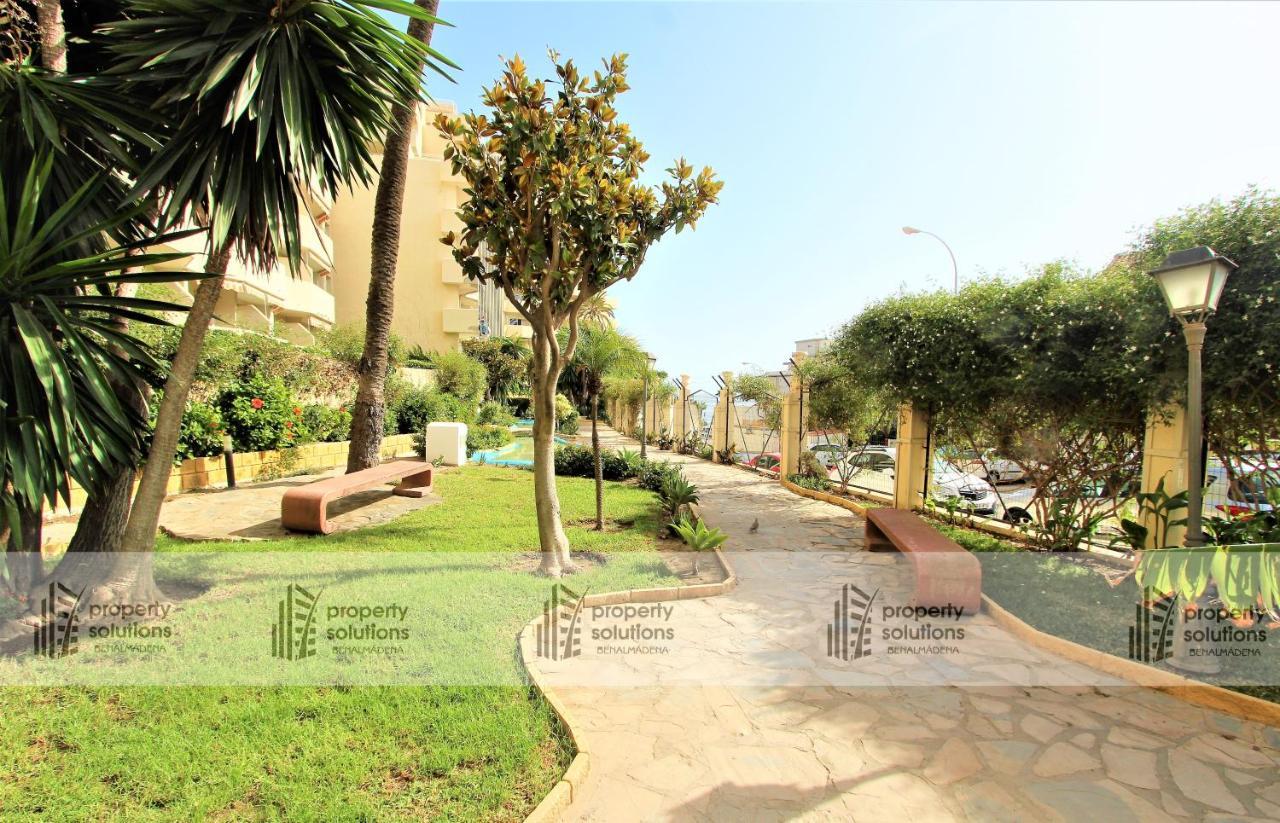 812 Benalbeach. 1ºlinea De Playa. Vistas A La Piscina Y La Montana. Apartamento *