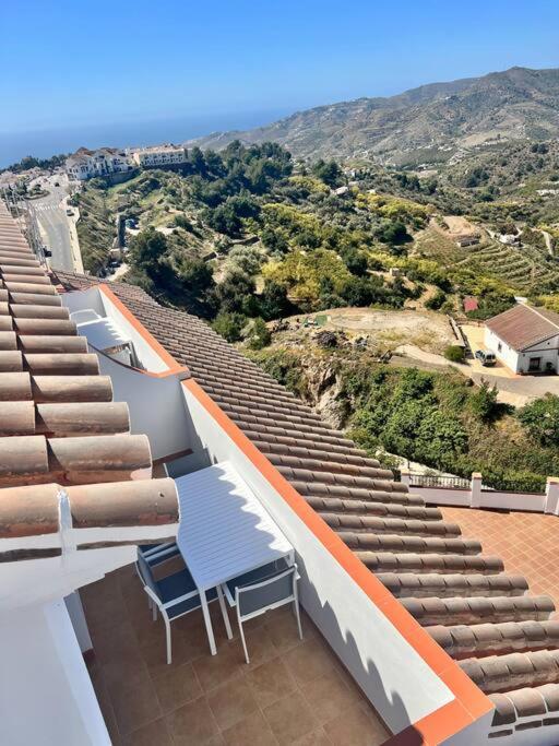 Atico Con Increibles Vistas A Montanas Y Mar Apartamento
