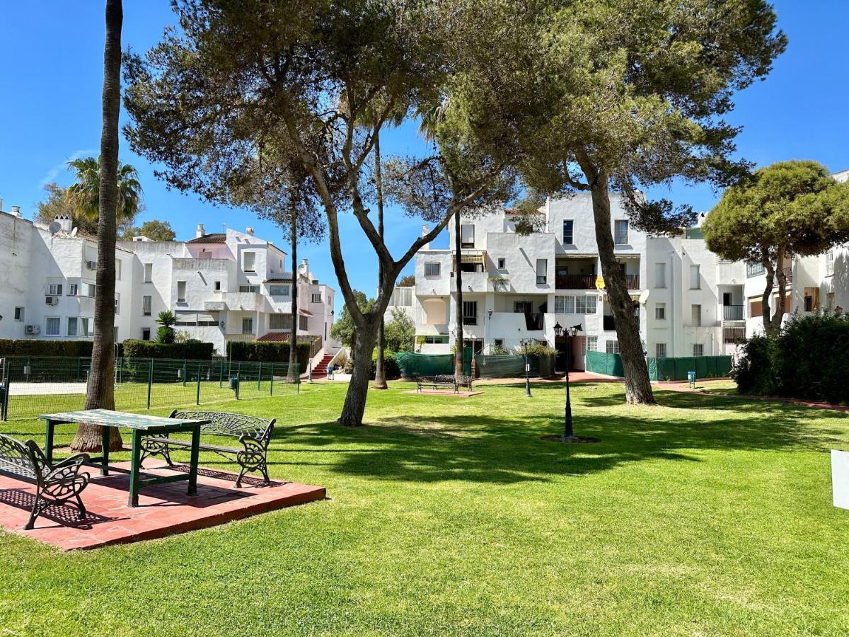 Family Near The Beach - Eaw Homes Marbella