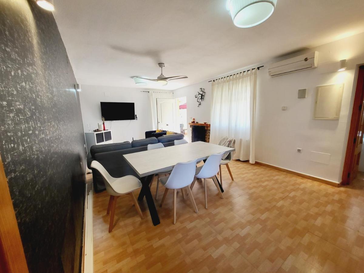 Casa Piscina Privada 4 Dormitorios Сasa de vacaciones