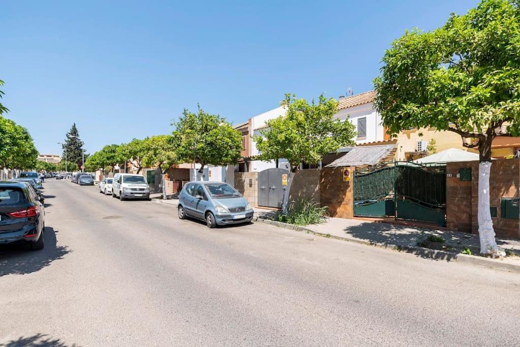 Homestay Cool Garden And Mairena del Aljarafe