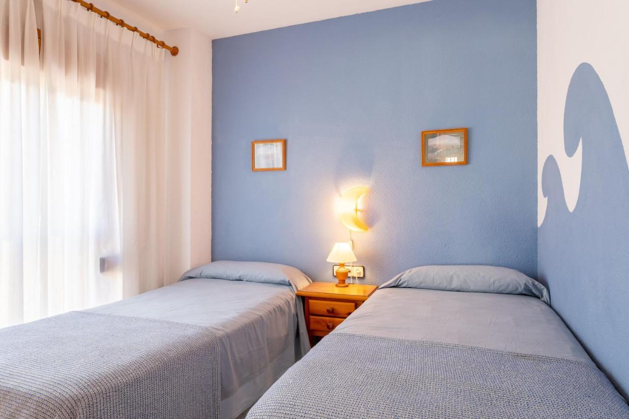Casa En La Playa Con Piscinas E Puerto Marino
