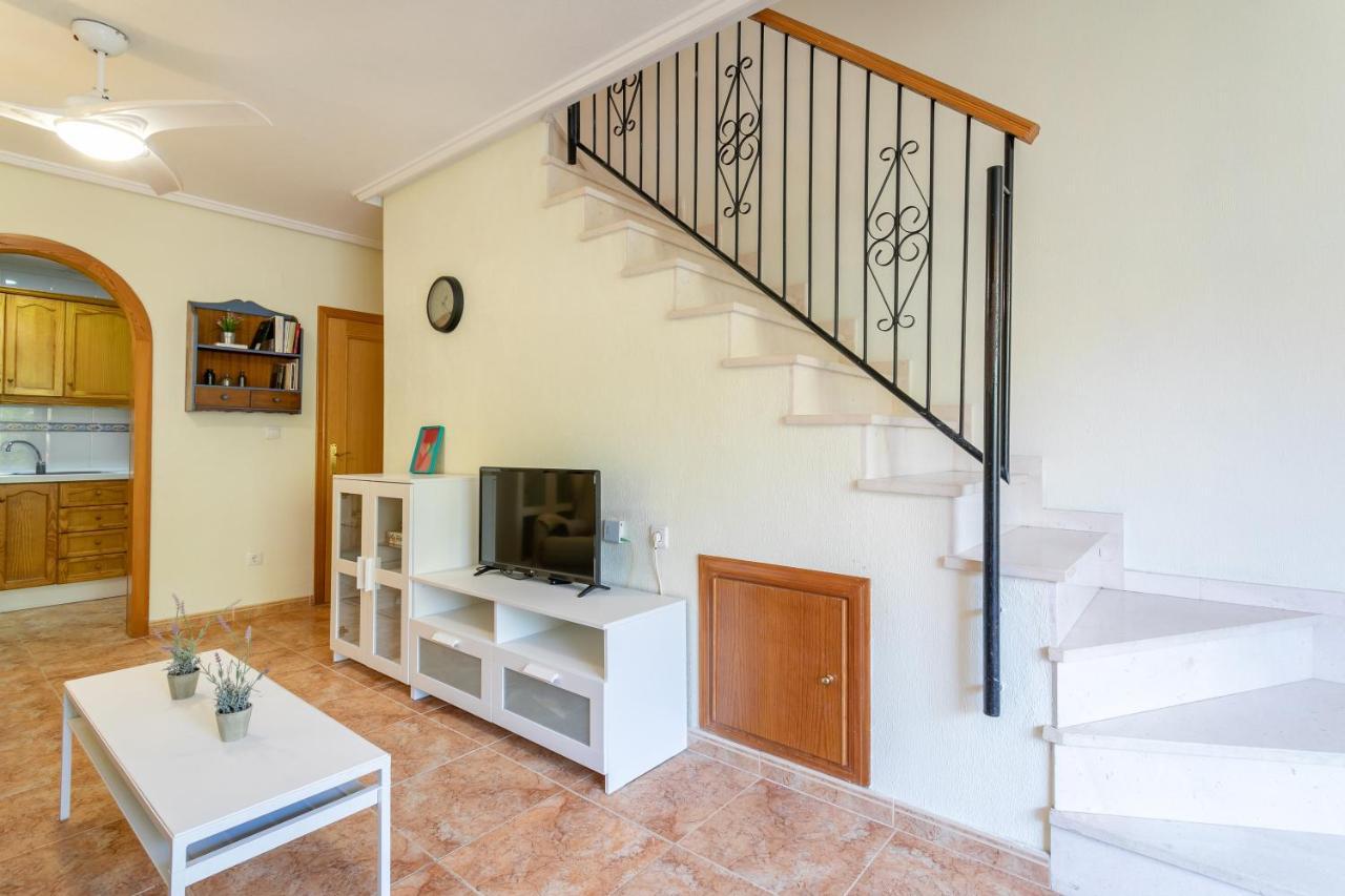 Сasa de vacaciones Casa En La Playa Con Piscinas 11 A