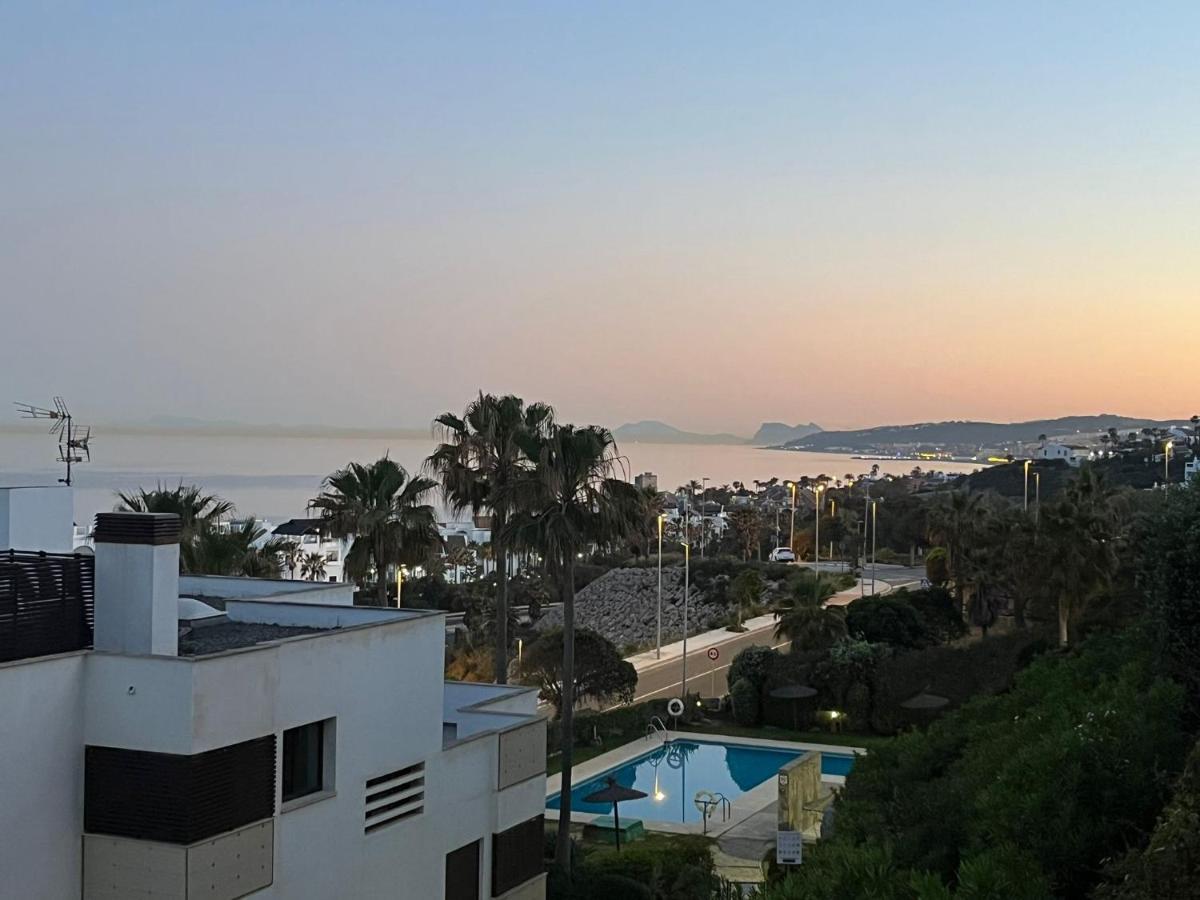 Camarate-golf Sea Views Apartment Estepona