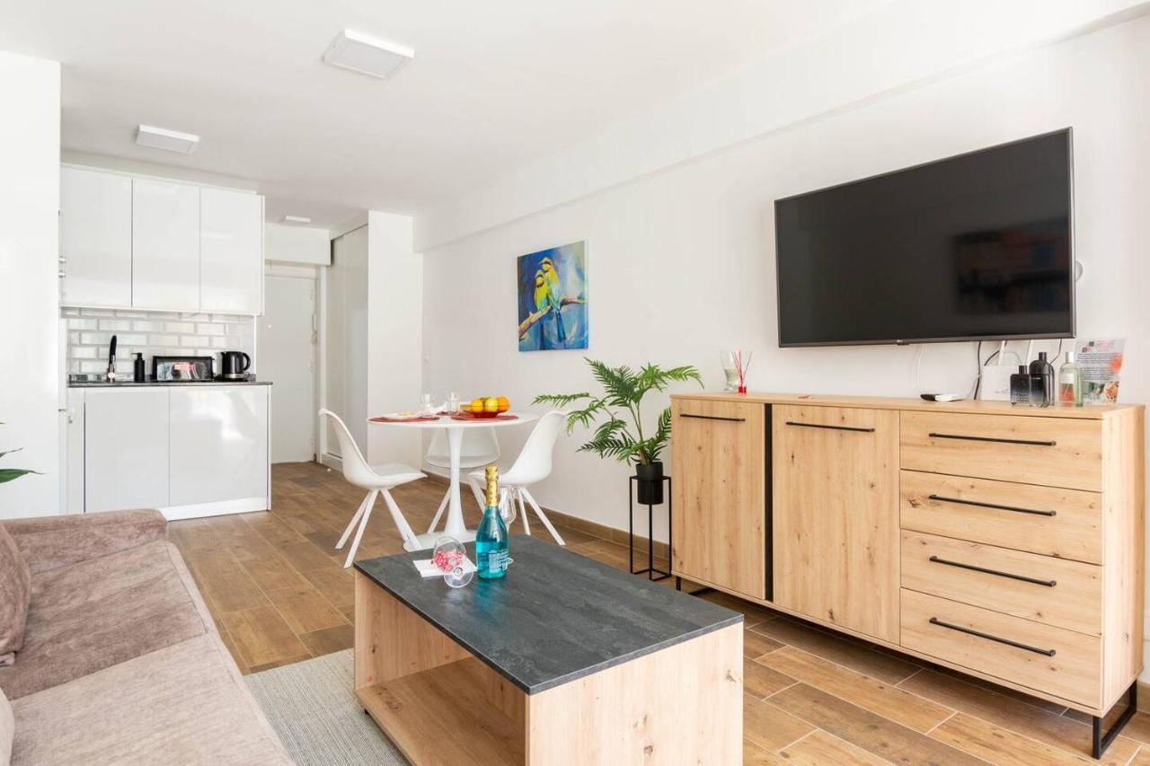 Serenity Chic Center With Free Wifi By Namaste Elite Apartamento *