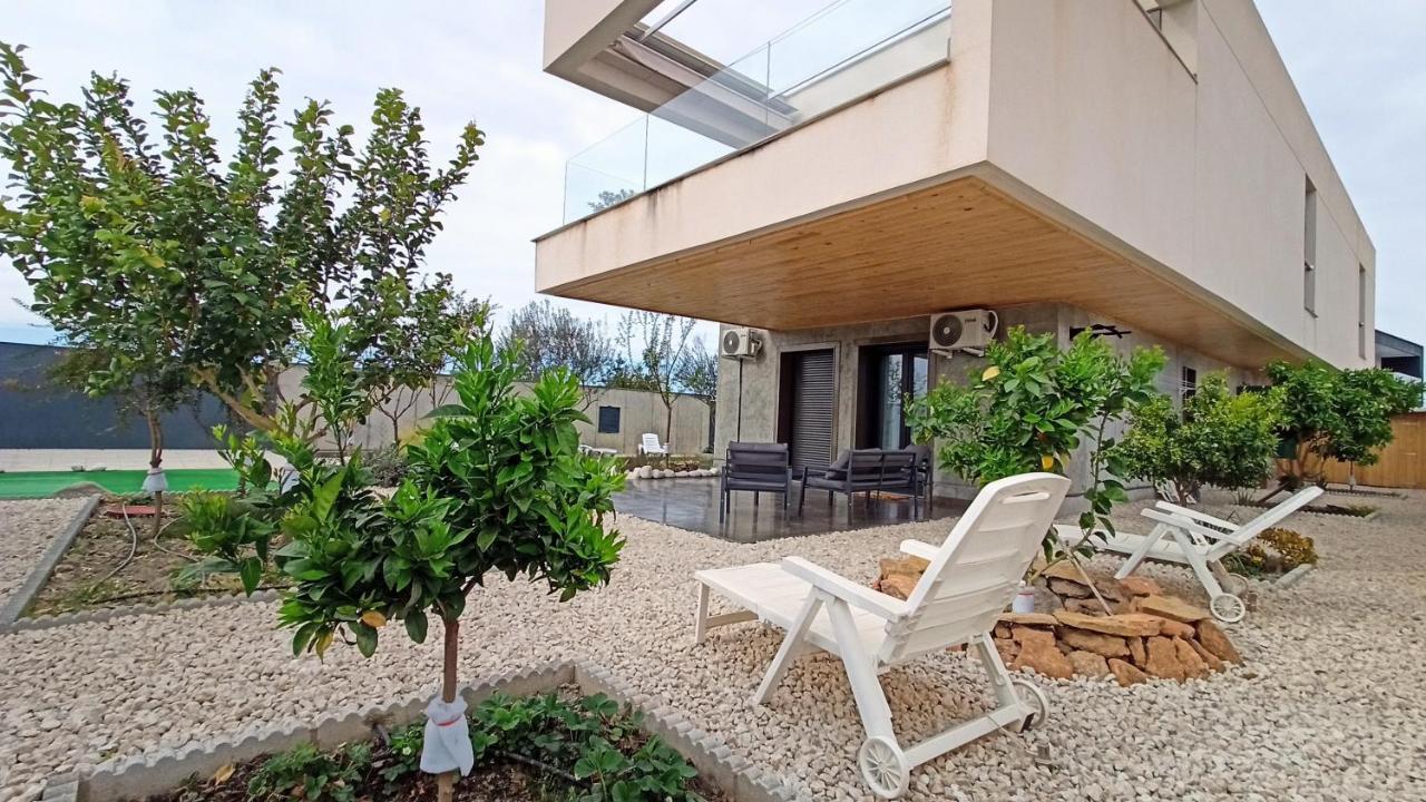 Villa Con Piscina Y Jardin, No Fumadores Ni Fiestas Cullar Vega