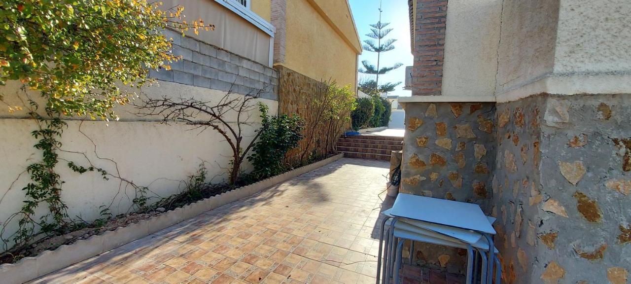 Agradable Con Piscina Privada Villa *