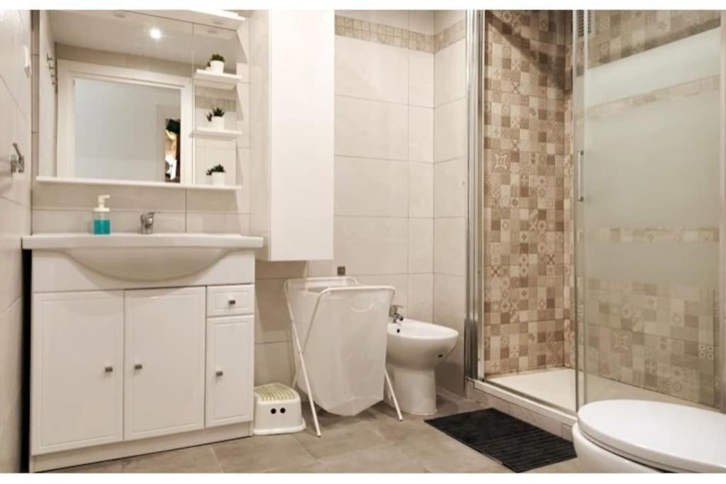 Excellent Choice, Beach, Pool, 150 Qm, All Rooms Air-Conditioning, 1-8 Guests, Families