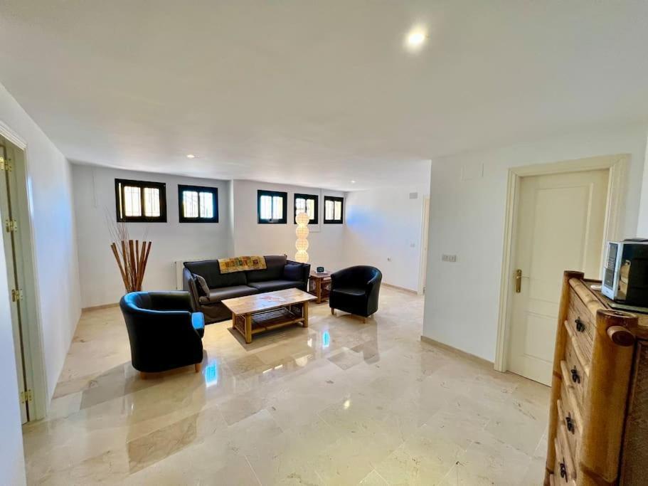 Chalet Tropical Bay Views Villa La Herradura (Granada)