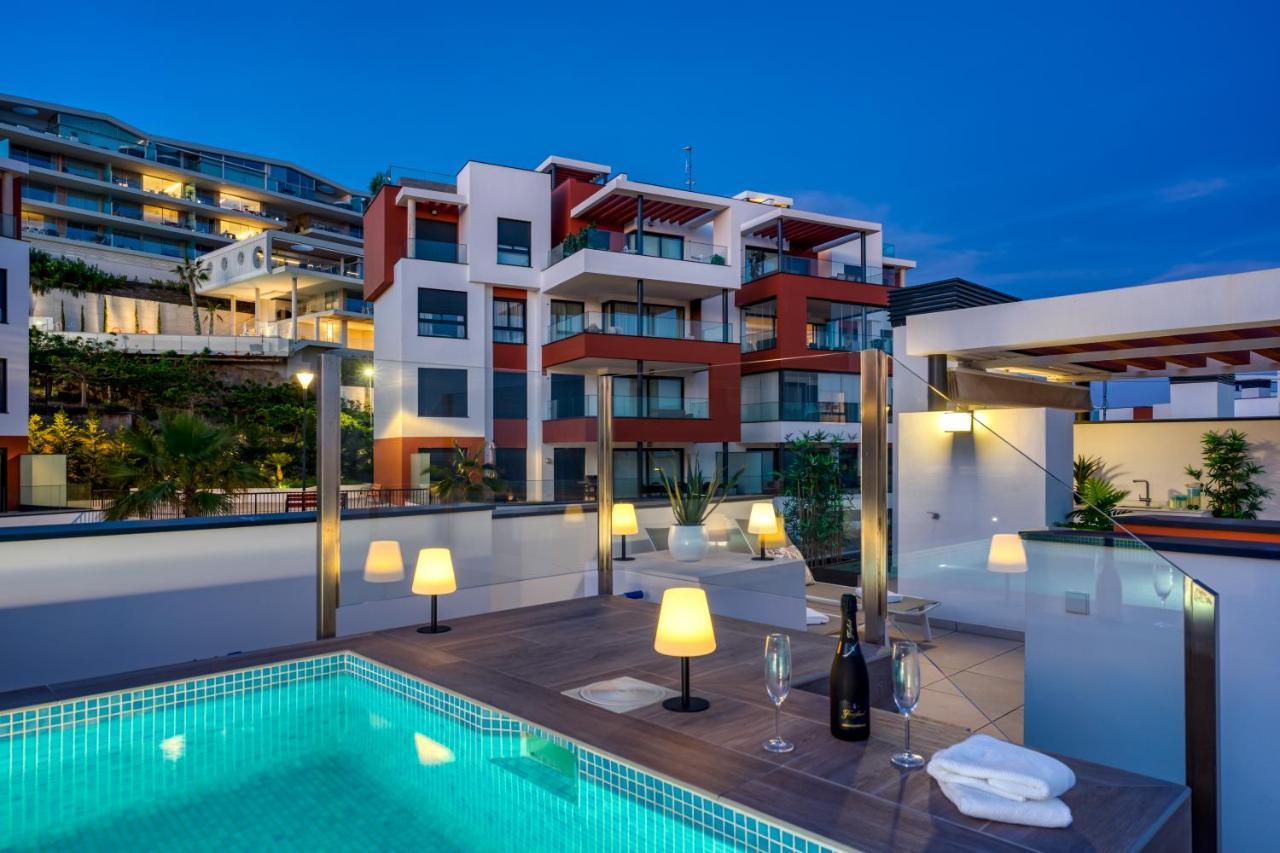 Stunning Penthouse W Private Pool In El Higueron By Costarentals - Ref 178 Apartment
