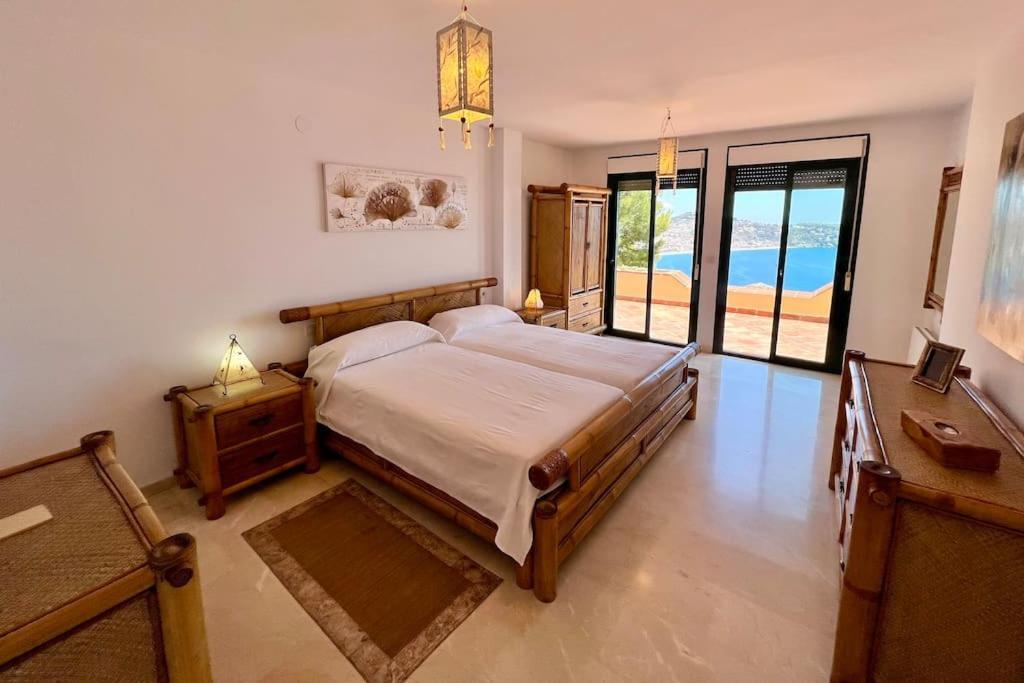 Chalet Tropical Bay Views La Herradura (Granada)