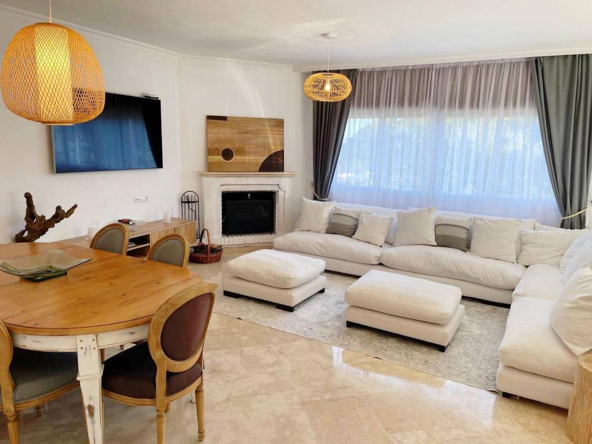 Mountain Oasis With Amazing Ocean Views *